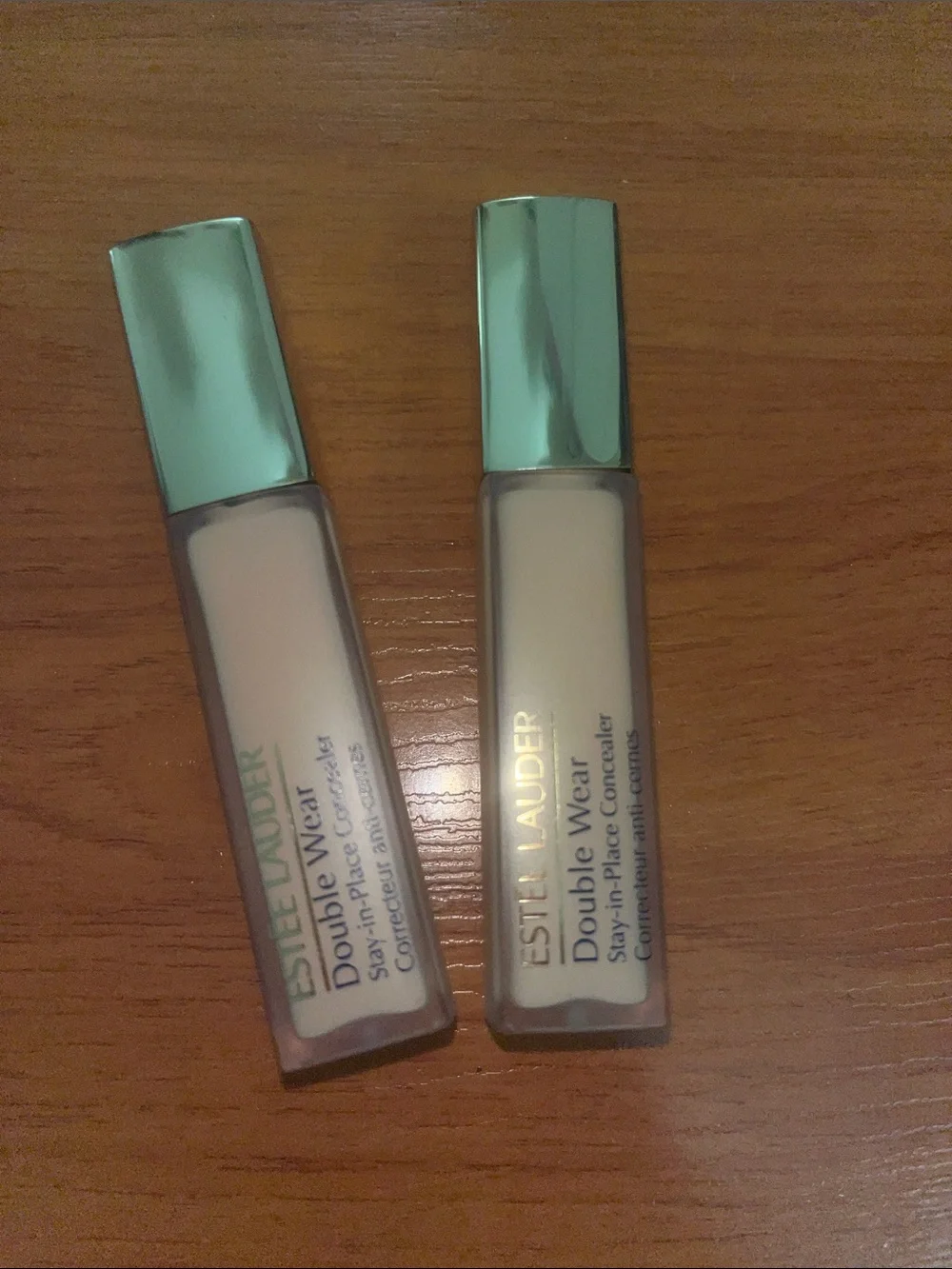 Two Estée Lauder Double Wear Stay-in-Place Concealer in Shades .5C and 1N